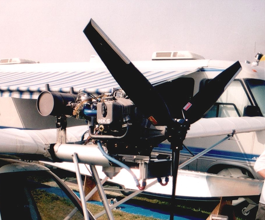 HKS 700E Flugmotor an einem Flightstar II Ultraleichtflugzeug